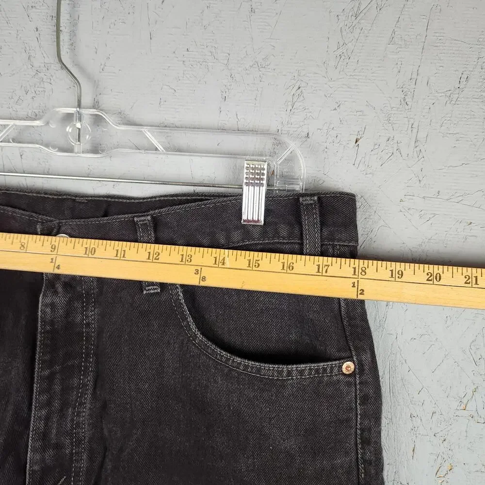 Levis measurements photos